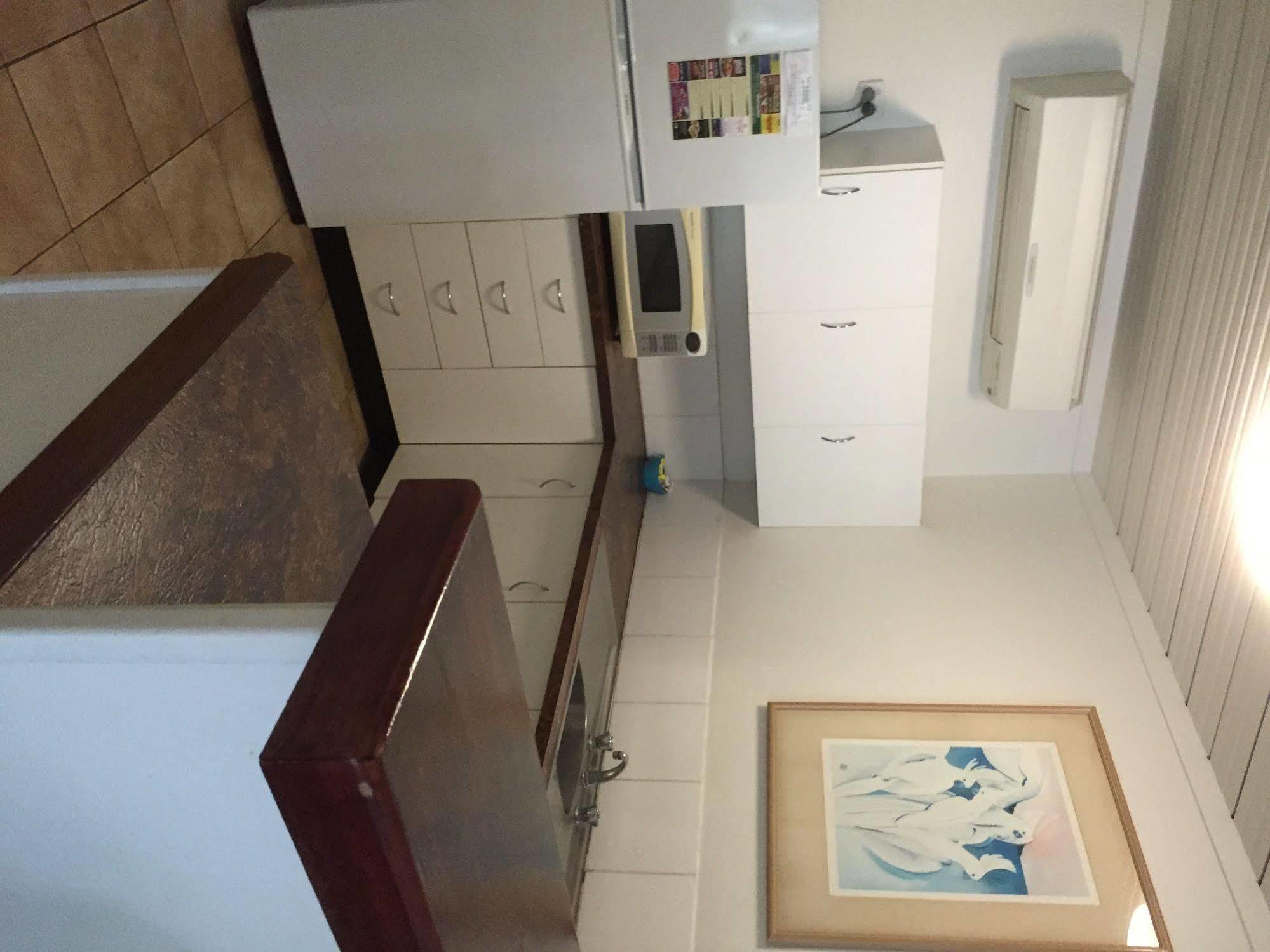 Airlie Seaview Apartments Airlie Beach Exterior photo