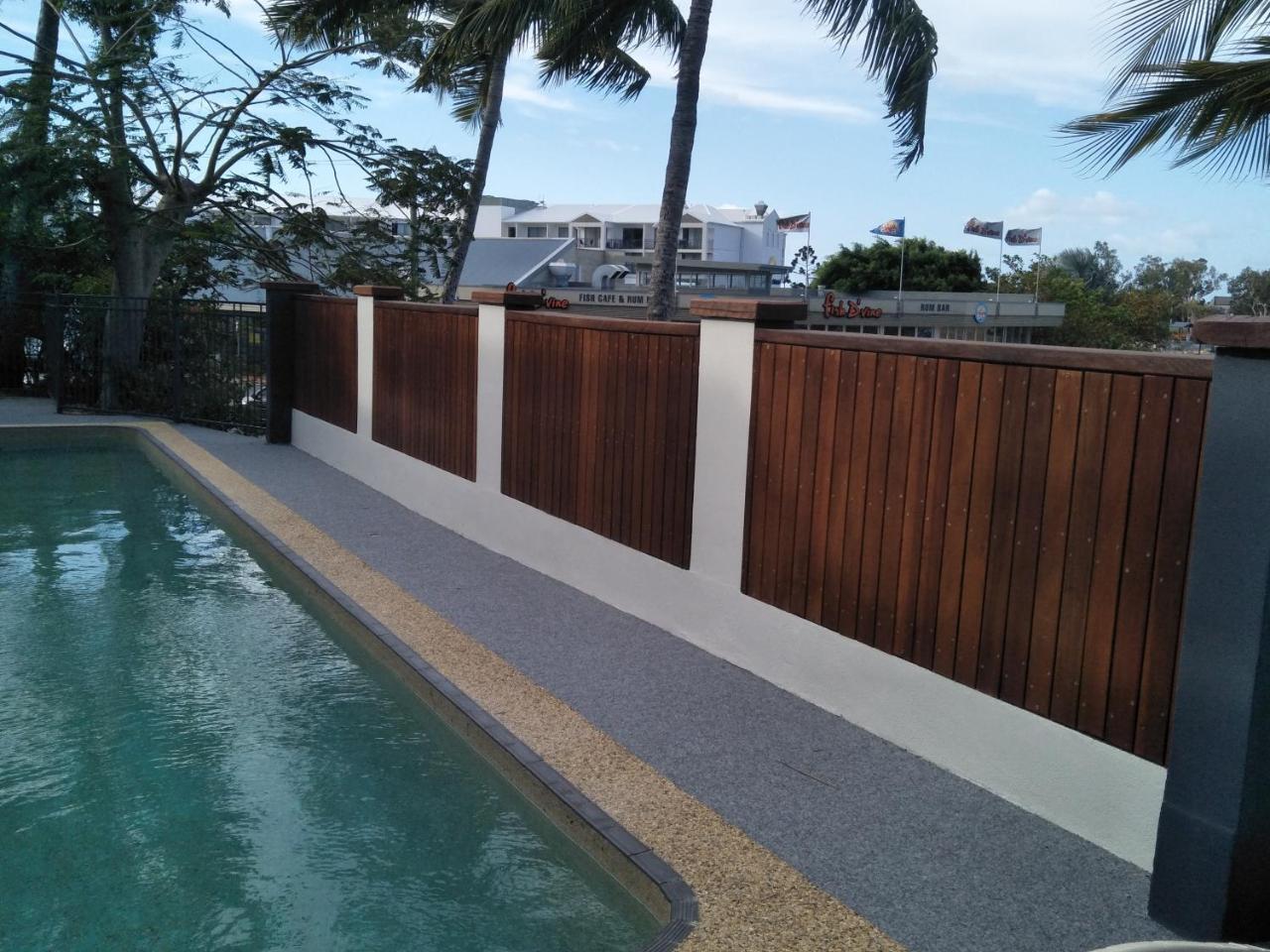 Airlie Seaview Apartments Airlie Beach Exterior photo